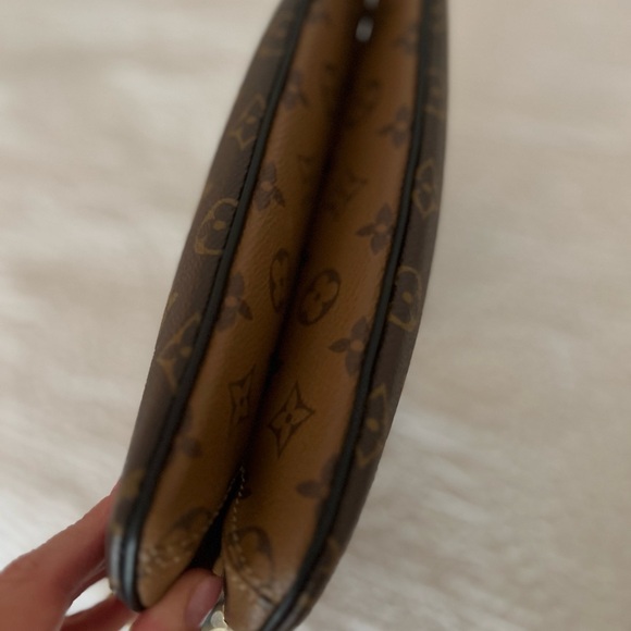 Louis Vuitton Monogram Shoulder Bag with Gold Accents - Picture 8 of 15